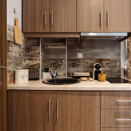 Apartment Lef *